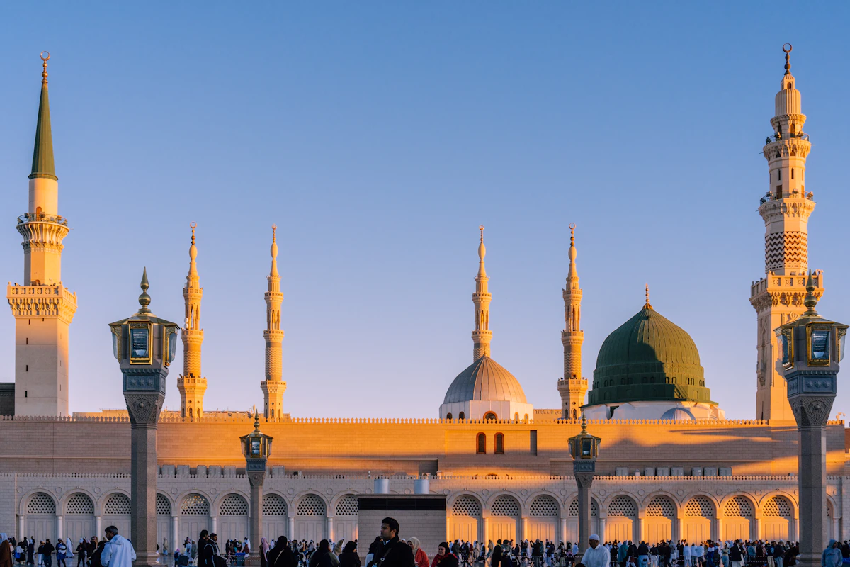 Masjid an-Nabawi with its green dome in Madinah